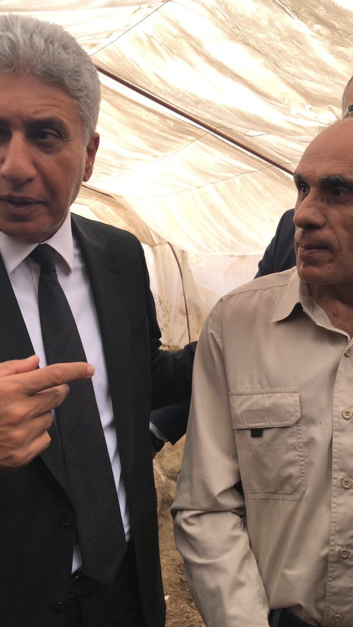 وزير السياحة يهدي مكتشف تمثال رمسيس الثاني رحلة عمرة وزير السياحة يهدي مكتشف تمثال رمسيس الثاني رحلة عمرة