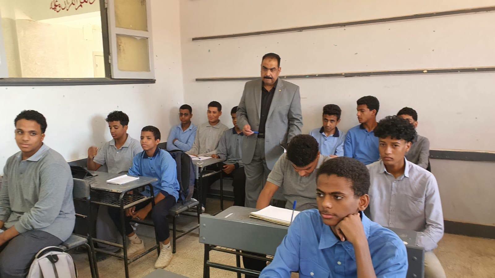تفقد مدارس مدينة القرنة ومستوى تحصيل الطلاب والتلاميذ داخلها تفقد مدارس مدينة القرنة ومستوى تحصيل الطلاب والتلاميذ داخلها