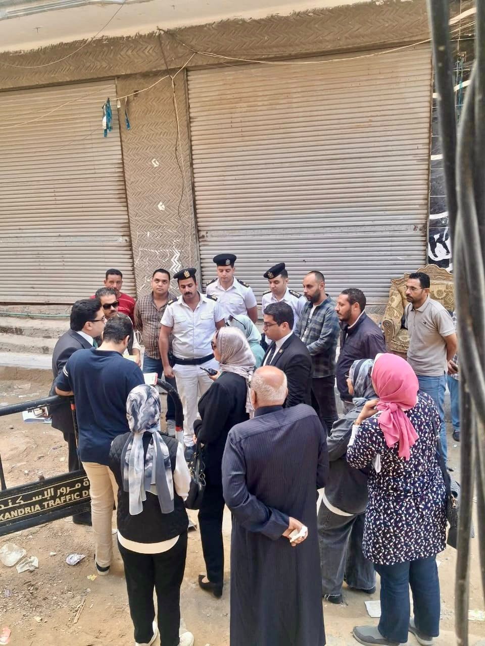 النيابة الإدارية تفحص واقعة ميل عقار أمبروزو المكون من 14 طابق بالإسكندرية (5) النيابة الإدارية تفحص واقعة ميل عقار أمبروزو المكون من 14 طابق بالإسكندرية (5)