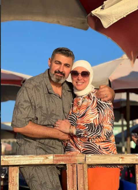 النجم ياسر جلال وزوجته النجم ياسر جلال وزوجته