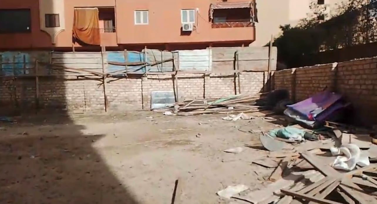 حملة مكبرة لإزالة أسباب شكوى الأهالي بمنطقة الإخلاص