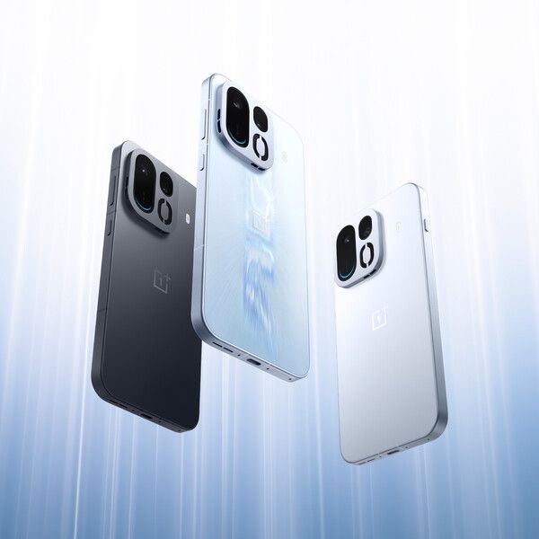 The OnePlus Ace 7 Pro in Midnight Black, Windbreak, and Lightning White.