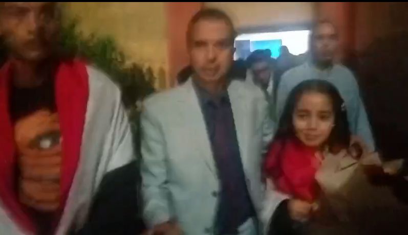 وكيل وزارة التربية والتعليم بمحافظة كفر الشيخ يستقبل ميار (3) وكيل وزارة التربية والتعليم بمحافظة كفر الشيخ يستقبل ميار (3)