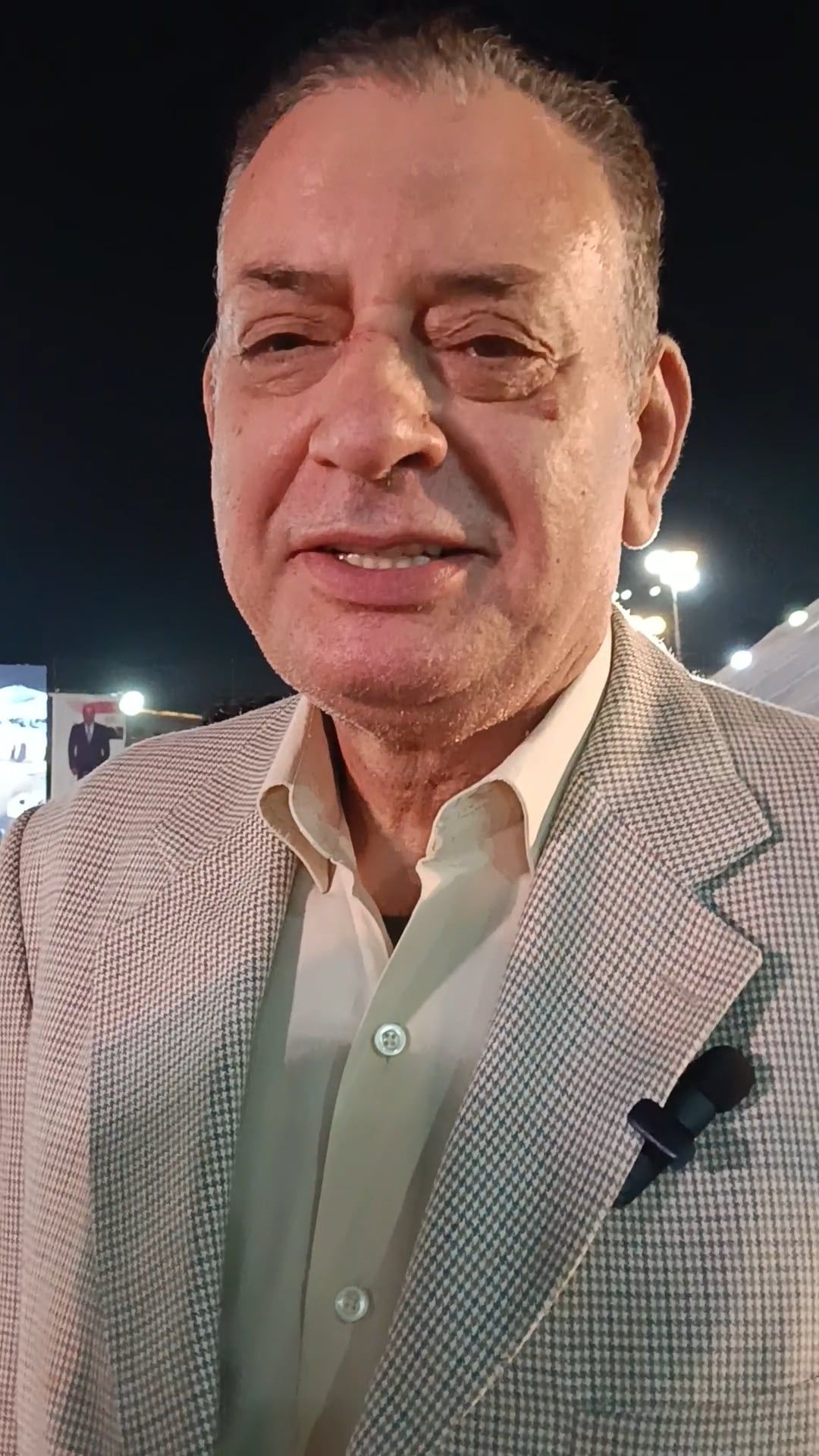 محمود مهنا جد الفارسة أشرفت