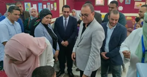 محافظ قنا يوجه بتكثيف الاستعدادات وتذليل المعوقات لإنجاح حملة التطعيم ضد الحصبة