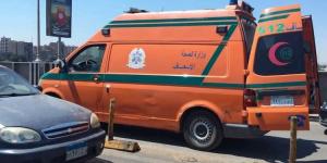إصابة 10 عمال في تصادم «تروسيكل» بسيارة ملاكي بطريق مصر الفيوم السريع