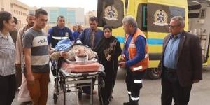 محافظ سوهاج يوجه بتقديم الرعاية الطبية لـ9 مصابين إثر حادث تصادم ميكروباص وتوك توك بأخميم