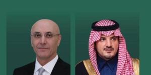 الأمير عبدالعزيز بن سعود يتلقى اتصالًا هاتفيًا من وزير الداخلية اللبناني