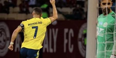 فيديو | هاتريك رونالدو يقود النصر للفوز بخماسية على الخلود في الدوري السعودي