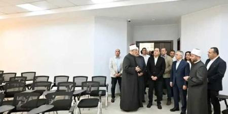 مدبولي يفتتح فرع دار الإفتاء بالسويس.. والمفتي: الفتوى الرشيدة تؤدي دورًا محوريًا في بناء الوعي