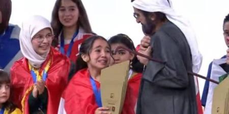 وزير التعليم يهنئ الطالبة ميار محمد لفوزها بلقب بطل تحدي القراءة العربي :اليوم السابع
