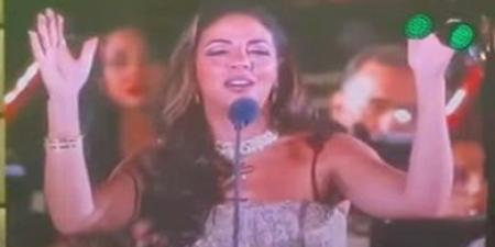 فاطمة سعيد تغني بصحبة الموسيقار عمر خيرت زي ما هي حبها بالمتحف المصري الكبير