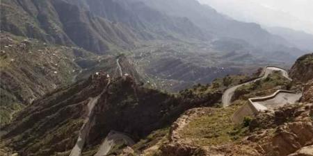 تواصل المعارك في القبيطة بلحج بين الجيش والحوثيين ومصادر تكشف الطرف المنتصر