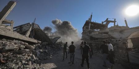 بالفيديو: شهداء وجرحى وتدمير منازل في غارات إسرائيلية متفرقة على قطاع غزة