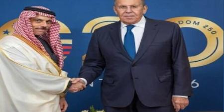 السعودية وروسيا تبحثان مستجدات اليمن وتهديدات الملاحة في المنطقة