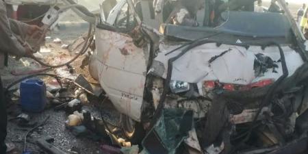 النيابة تعاين موقع تصادم الطريق الأوسطي المتسبب في مصرع 8 أشخاص