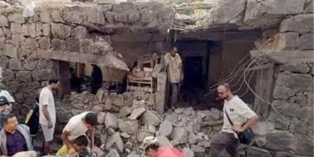 كارثة الـ 600 ألف محاصر.. زعيم مليشيا الحوثيين ينفي والواقع الميداني يفضح المستور