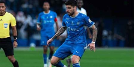 الهلال يتقدم على الفتح 1-0.. بونو يتصدى لمحاولة التعادل في دوري روشن