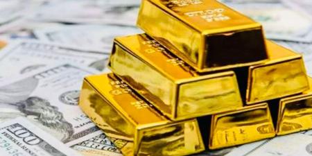 إمبابي: ارتفاع الدولار خلال أكتوبر حد من انتقال خسائر الذهب العالمية إلى السوق المحلية