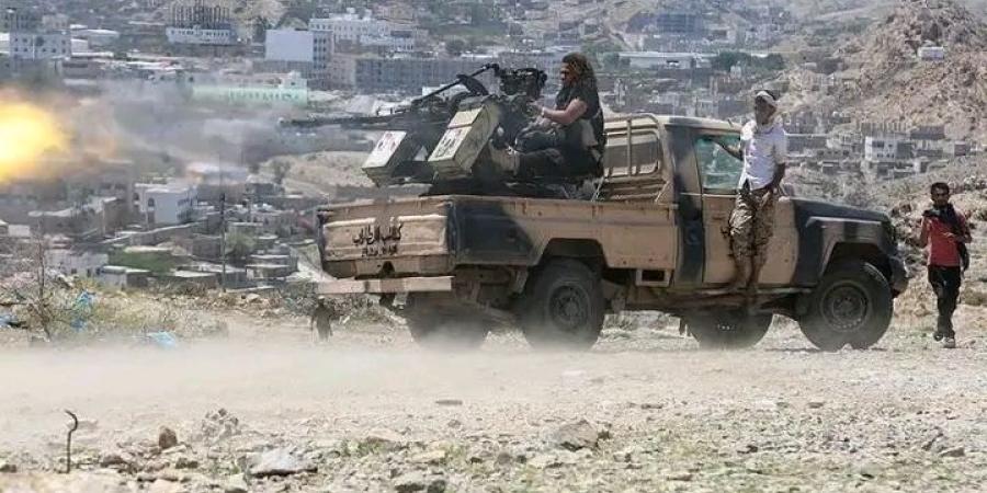 إحباط هجوم حوثي واسع في جبهة تعز الغربية