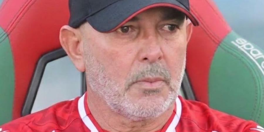 الوداد يعيّن النابي مدرباً لموسم قابل للتمديد مع حافز مالي