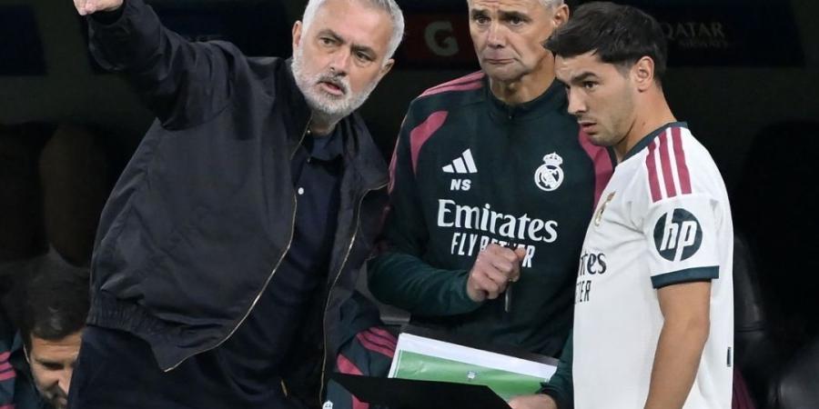 مورينيو يؤكد أن إبراهيم دياز يستحق دقائق لعب أكثر