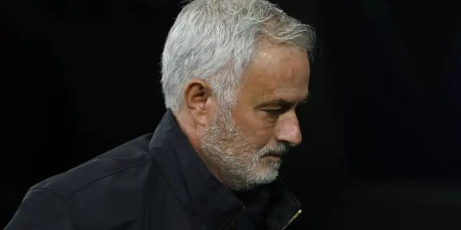 مورينيو يبدأ الحرب النفسية على برشلونة قبل "كلاسيكو الأرض"!