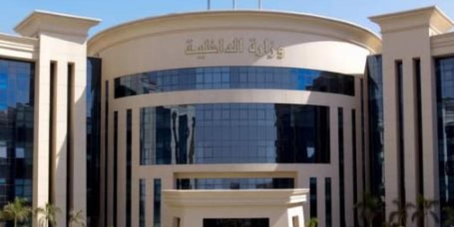 مضطرب نفسيا ومدمن لمخدر الآيس.. ضبط شخص أشعل النيران بمحتويات إحدى الكنائس بالجيزة