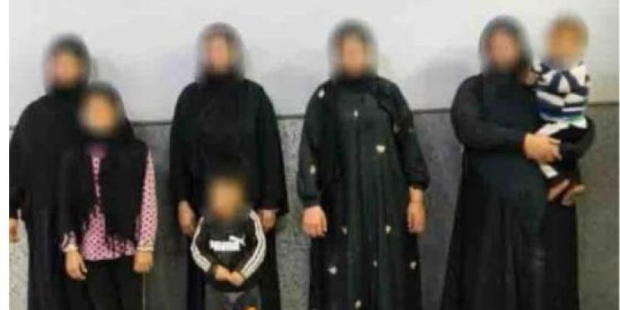 ضبط 8 سيدات تستغل 14 طفلاً في أعمال التسول والإلحاح بالجيزة :اليوم السابع