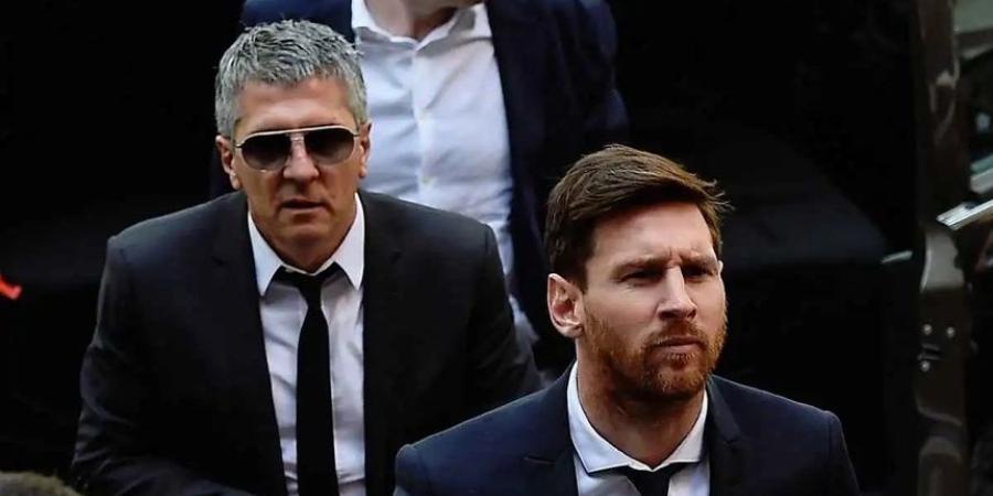 ميسي يكشف عن نصيحة والده الراحل ويشيد ببرشلونة كـ«نادي حياته»