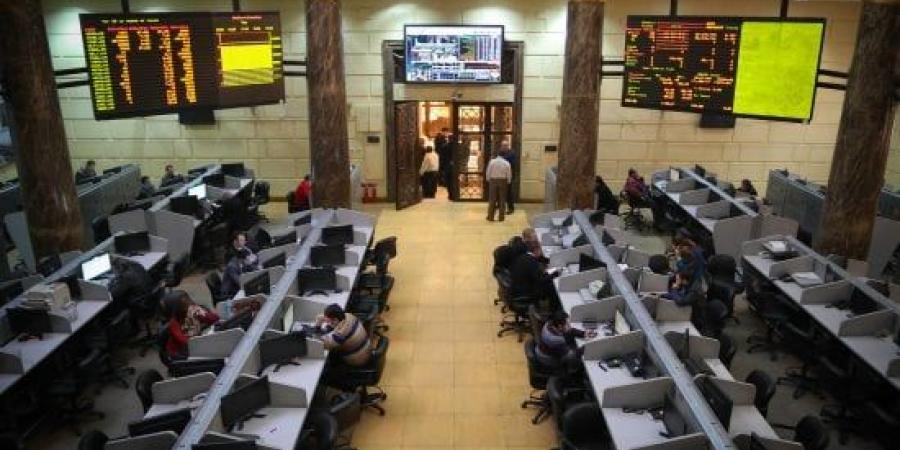 المصريون يشترون أسهم بـ26 مليونًا كل دقيقة :اليوم السابع