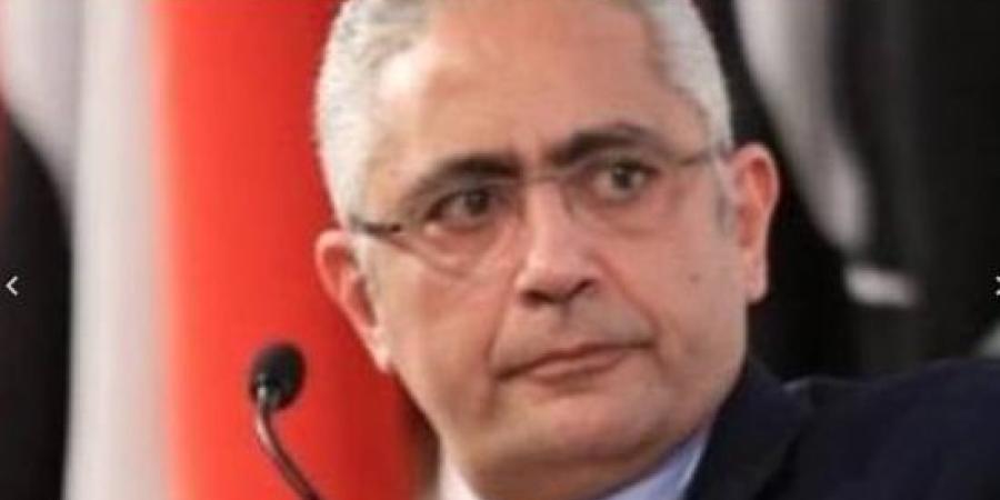 سفير مصر بفرنسا يلتقي أبناء الجالية للاطمئنان على أوضاعهم :اليوم السابع