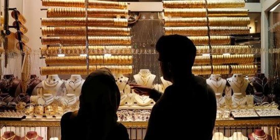 تراجع أسعار الذهب في الإمارات مع مخاوف التضخم وتأجيل خفض الفائدة