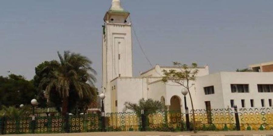 مسجد كيما الكبير بأسوان منارة دينية وعلمية منذ عهد السد العالى