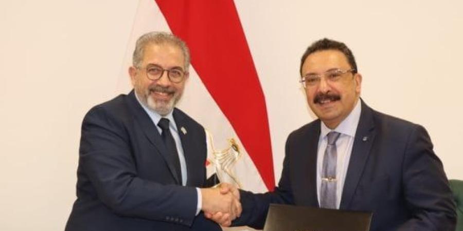 جامعة الإسكندرية والتأمين الصحي الشامل يوقعان اتفاقًا لتقديم الخدمات الطبية :اليوم السابع
