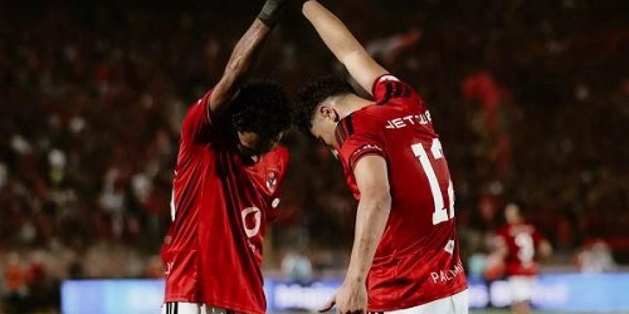 الأهلي يحتفل بهداف الجيل الحالي في أفريقيا حسين الشحات