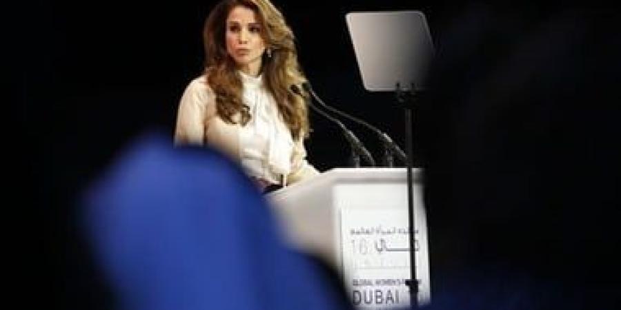 الملكة رانيا وأميرات الأردن يقدمن التعازي لأسر ضحايا هجوم كنيسة الكرك :اليوم السابع