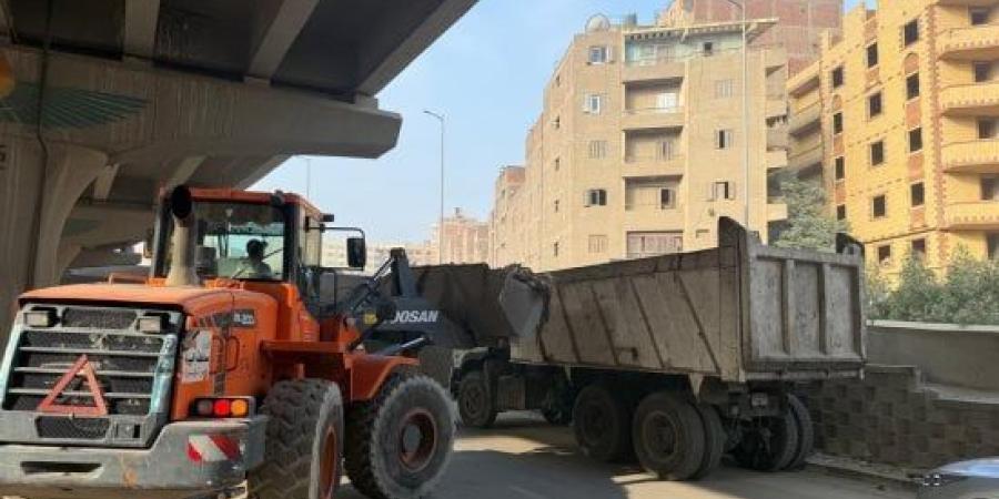 محافظ الجيزة يوجه بحملات مكبرة لرفع المخلفات بفيصل ومنع السير عكس الاتجاه :اليوم السابع