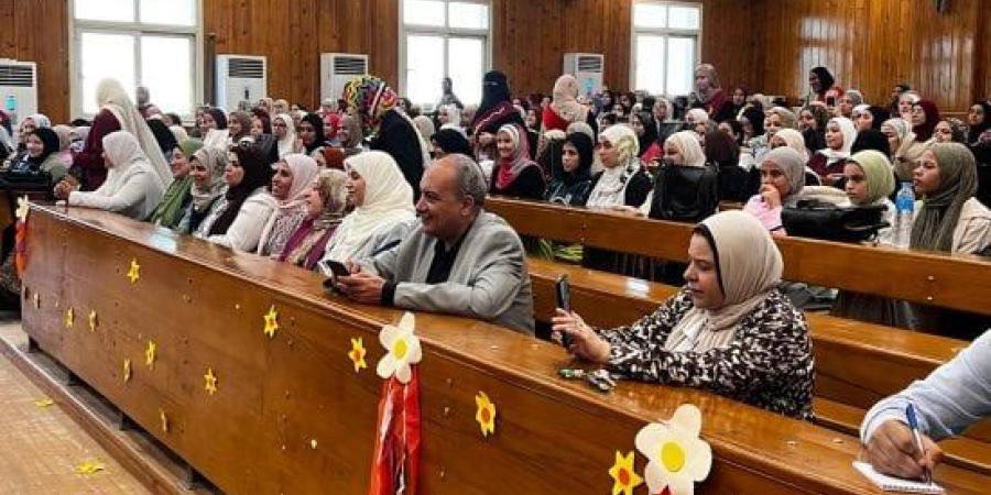 إعلام الفيوم يواصل جولاته داخل الجامعة لتعزيز الوعى الطلابى بالإنجازات القومية :اليوم السابع