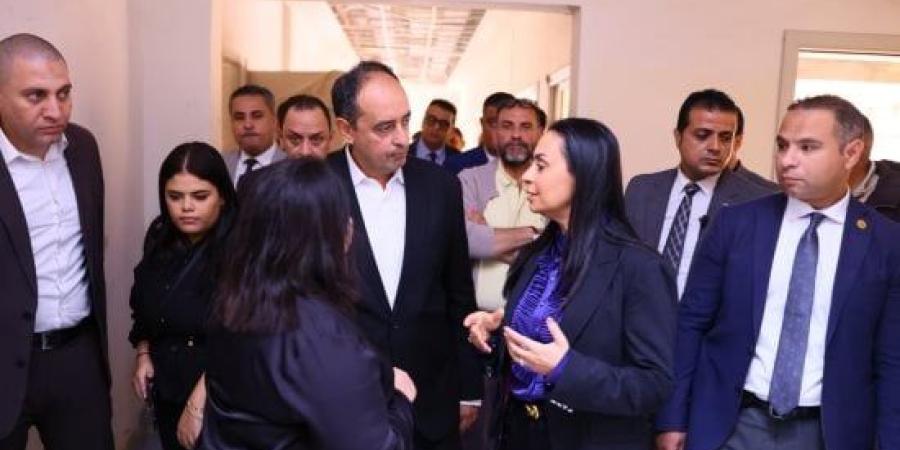 وزيرة التضامن تتفقد مركز الإرشاد والدعم النفسي للأطفال بجسر السويس.. صور :اليوم السابع