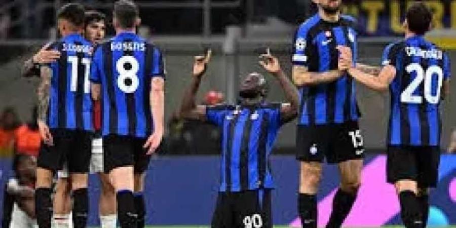 إنتر ميلان يستعيد صدارة الدوري الإيطالي بفوز صعب على فيورنتينا