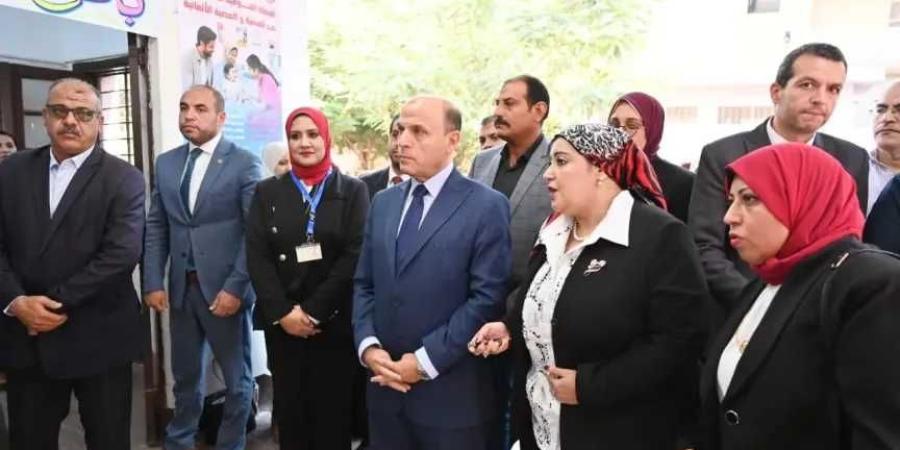 محافظ الغربية يطلق الحملة القومية للتطعيم ضد الحصبة والحصبة الألمانية من المركز الطبي بقرية محلة مرحوم