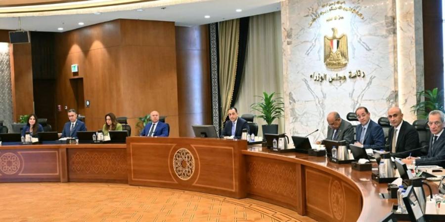رئيس الوزراء: توسيع مشاركة القطاع الخاص في العديد من الأنشطة الاقتصادية والخدمية