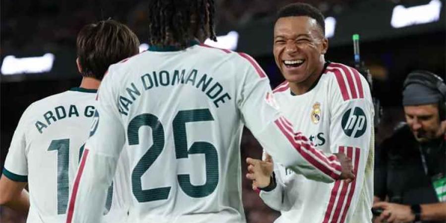 نتيجة مباراة برشلونة وريال مدريد الآن.. يامال يهدد دفاع الريال مع بداية الشوط الثاني