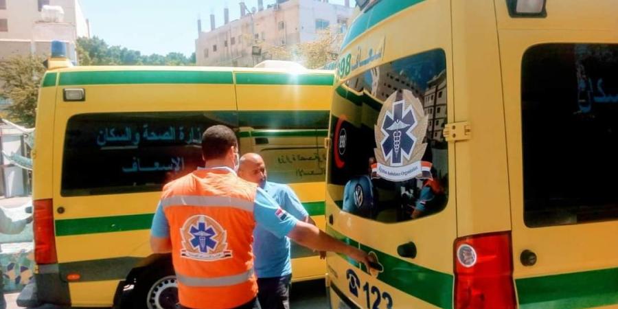 إصابة 3 أشخاص إثر انقلاب سيارة بمنطقة العياط