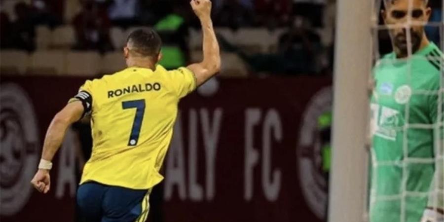 فيديو | هاتريك رونالدو يقود النصر للفوز بخماسية على الخلود في الدوري السعودي