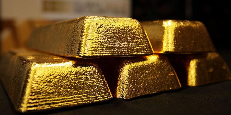 الذهب يتراجع 0.7% مع ترقب بيانات التضخم الأميركية