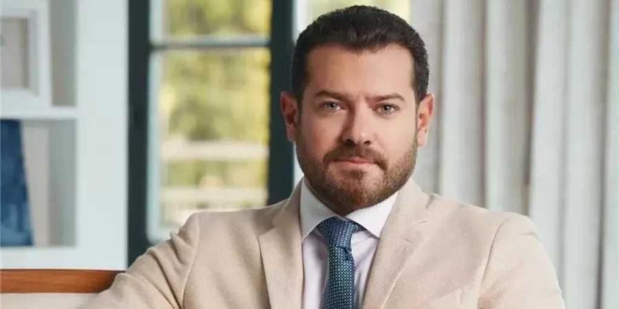 عمرو يوسف: حمادة وأحمد إسماعيل أكثر من إخوتي.. وتركي آل الشيخ يعلق: «أولاد إسماعيل دول خطر»