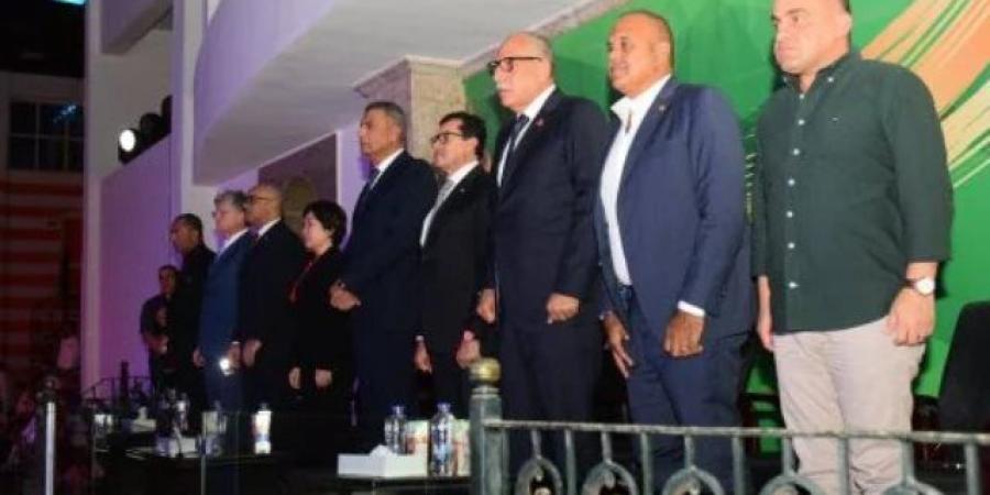 محافظ جنوب سيناء يفتتح بطولة العالم للجامعات للسباحة بالزعانف 2026 بشرم الشيخ