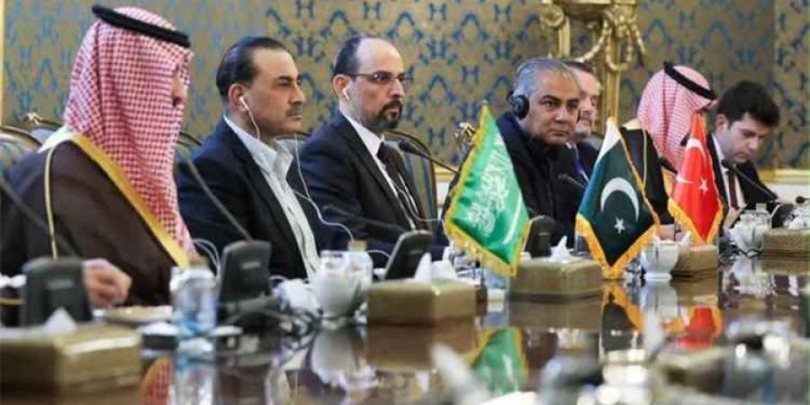 ضغوط إقليمية على إيران لتقديم تنازلات نووية وسط تلويح بضربات واسعة النطاق بعد الانتخابات الأميركية
